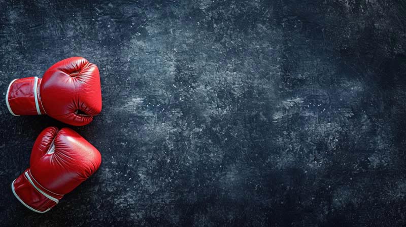 عکس دستکش های بوکس قرمز با باند سفید