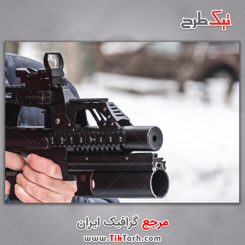 دانلود عکس با کیفیت سرباز در حال نشانه گیری