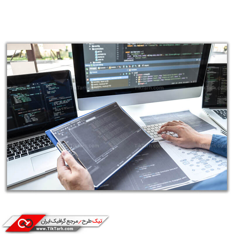 تصویر باکیفیت از مهندس برنامه نویس