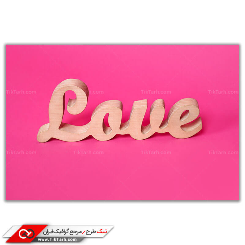 تصویر گرافیکی با کیفیت love با زمینه صورتی