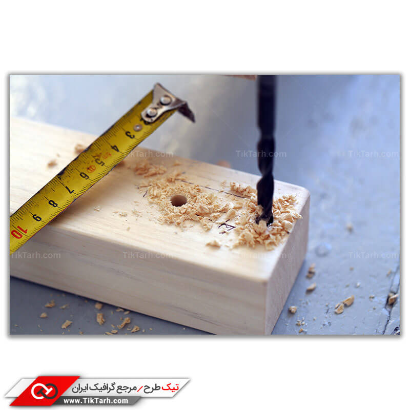 عکس باکیفیت سوراخ کردن چوب با دریل
