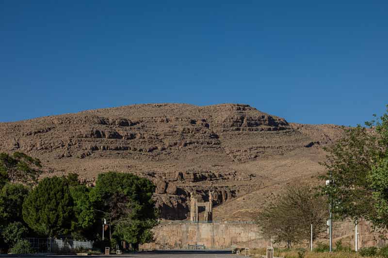 تصویر باکیفیت نمای تخت جمشید از دور