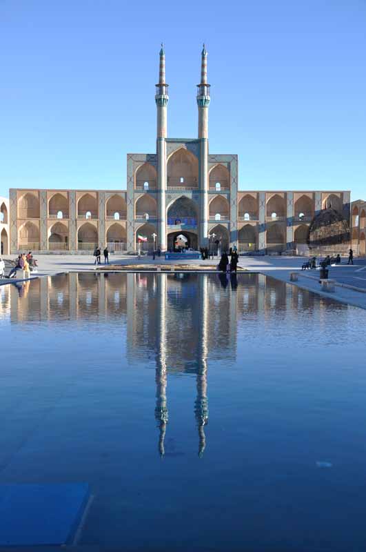 عکس باکیفیت نمای میدان امیر چخماق