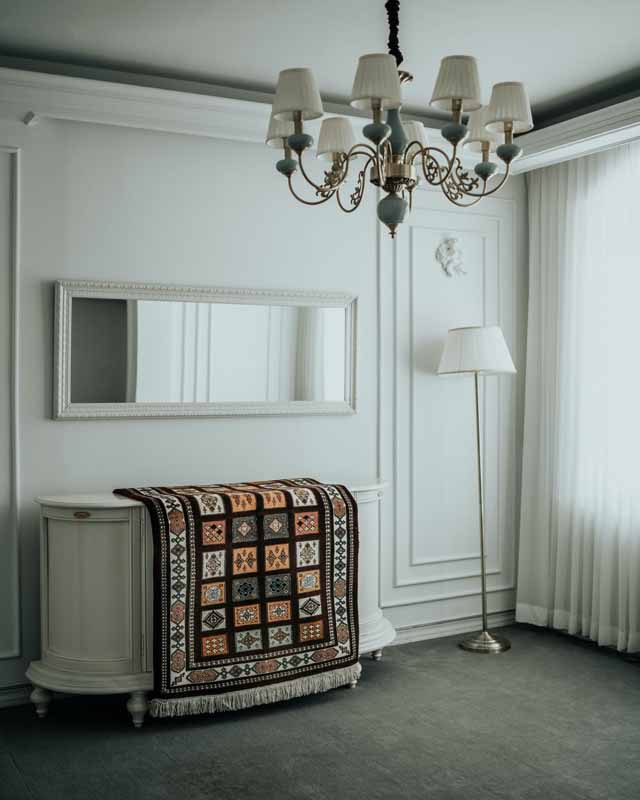 تصویر باکیفیت اتاق و فرش