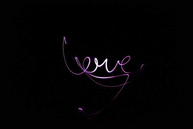دانلود عکس طرح love بنفش