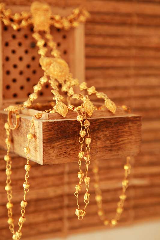 تصویر با کیفیت دستبند زنجیری طلا