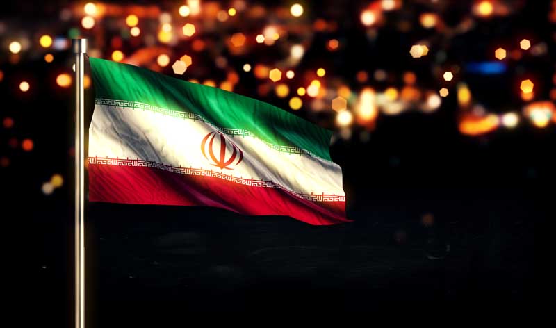 تصویر با کیفیت پرچم ایران در شب