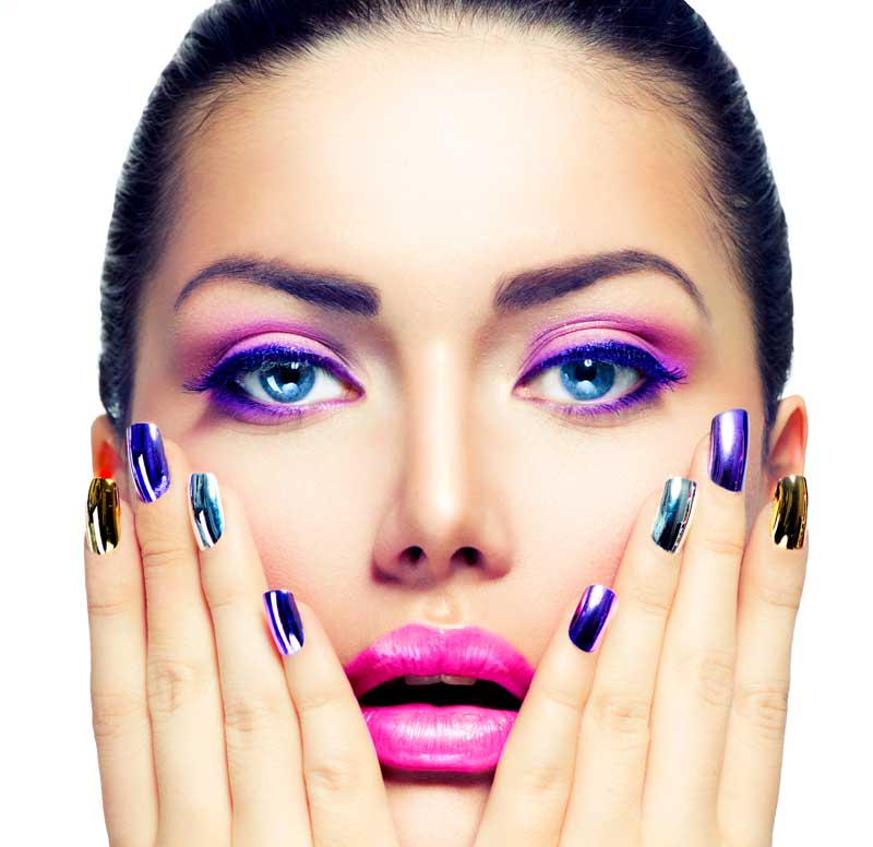 تصویر گرافیکی آرایش صورتی با لاک کروم