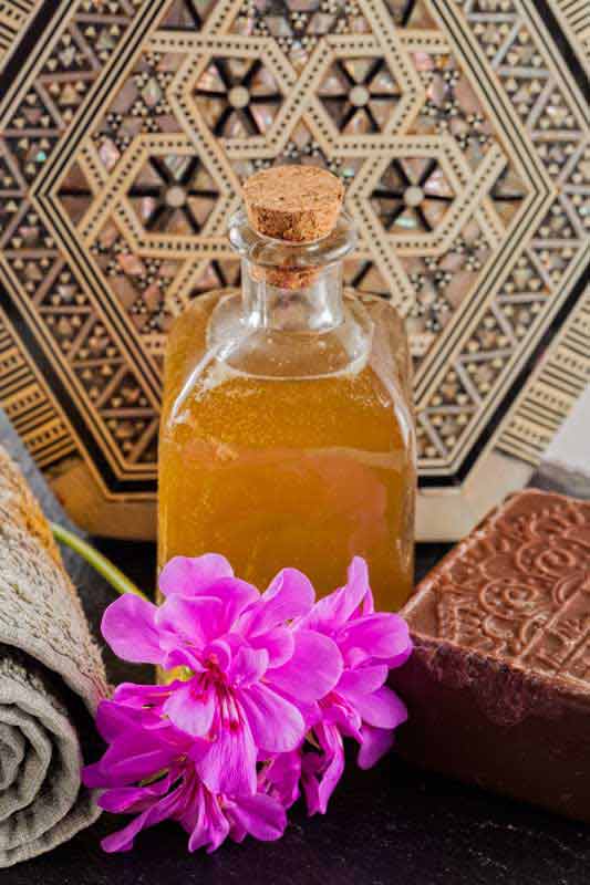 عکس لارج فرمت ظرف روغن و گل