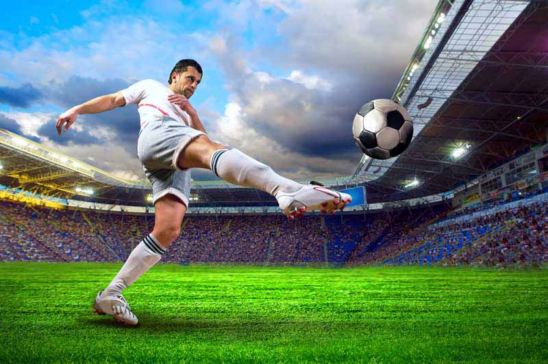 تصویر با کیفیت شوت با پای راست