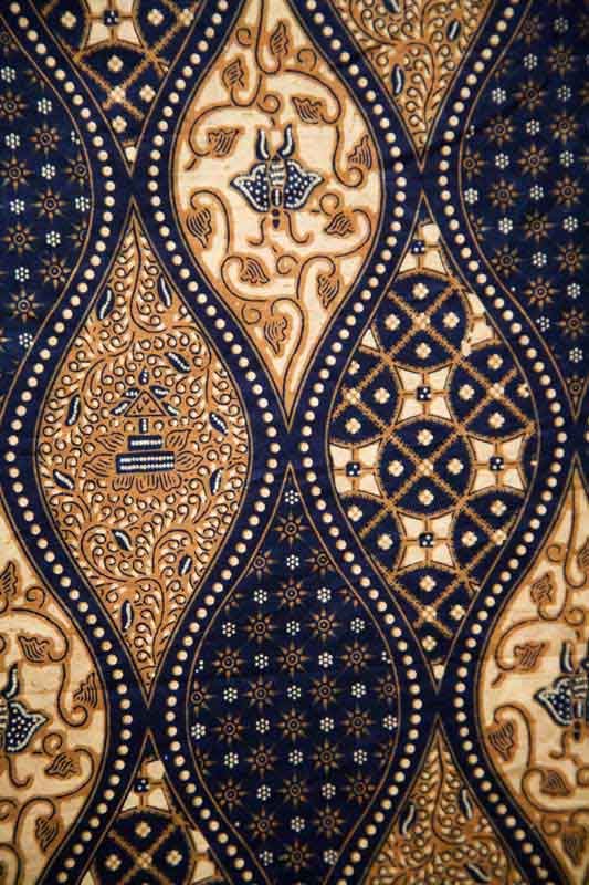 تصویر با کیفیت پس زمینه اسلیمی طلایی و سرمه ای