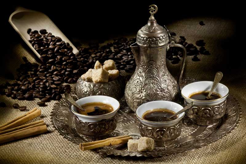 عکس لارج فرمت از تجهیزات سلطنتی قهوه
