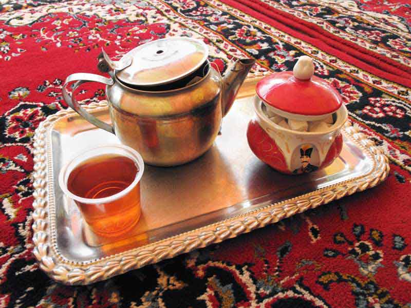 عکس لارج فرمت از سرویس چایی مادر بزرگ