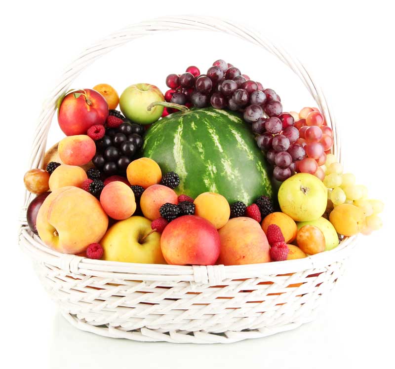 تصویر زیبا از میوه در سبد سفید