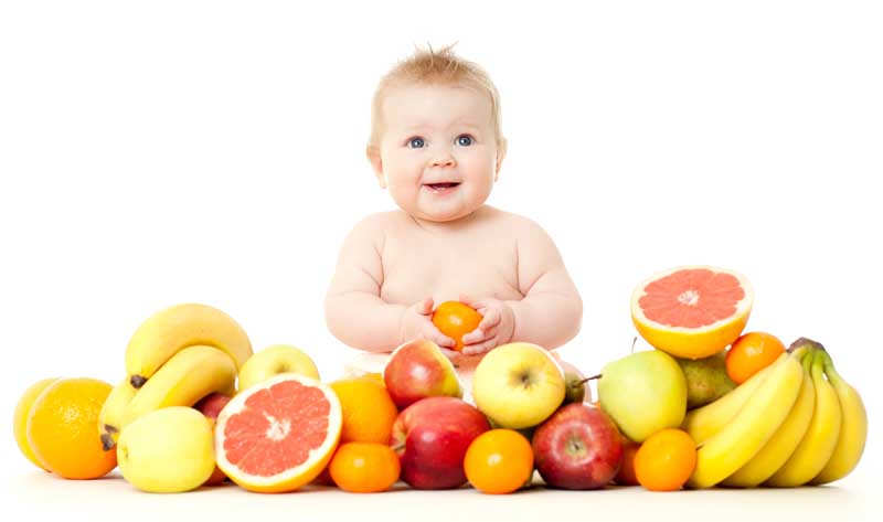 دانلود تصویر زیبا از بچه و میوه ها