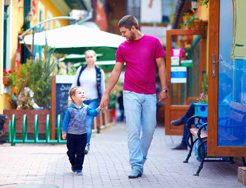 دانلود تصویر باکیفیت پدر و پسر خوشتیپ