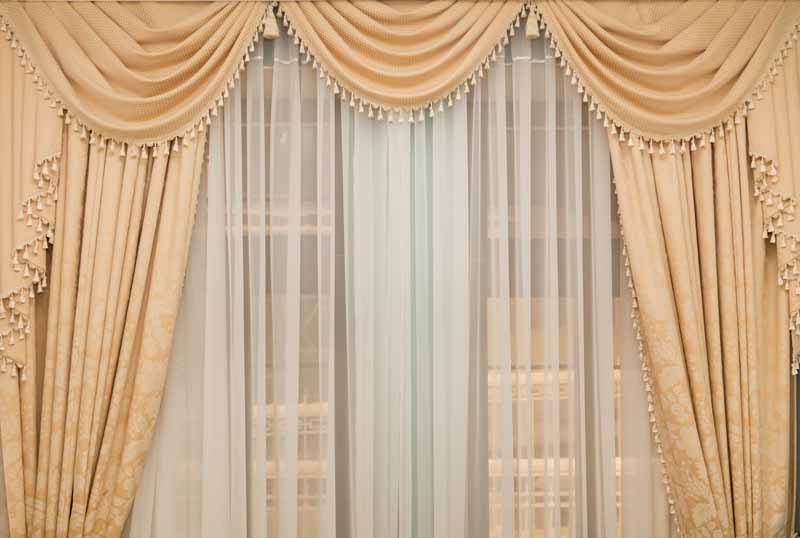 عکس با کیفیت از پرده تزئین شده