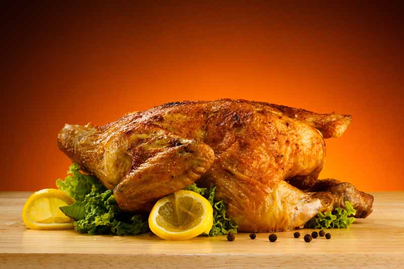 تصویر لارج فرمت از مرغ سرخ شده و لیمو