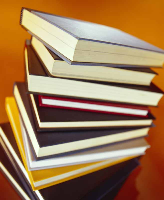 تصویر با کیفیت از کتاب های نا مرتب