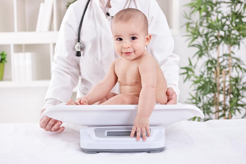 عکس لارج فرمت از کنترل وزن نوزاد